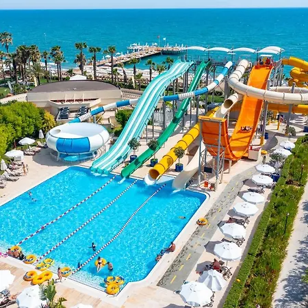 Bellis Deluxe Hotel & Heated For Winter Aqua Park-3